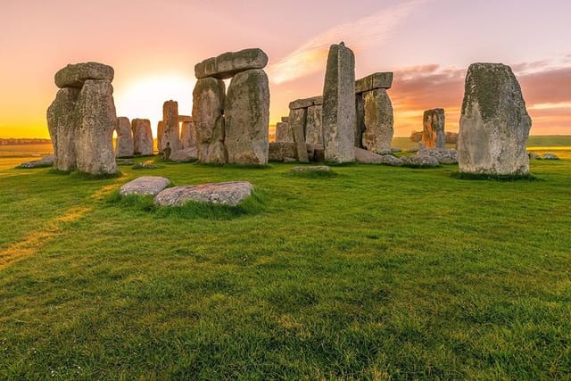 stonehenge-and-bath-day-tour-from-brighton_1